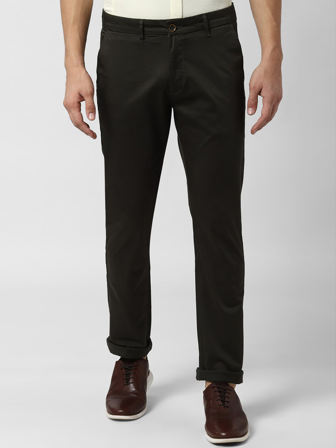 

Peter England Casuals Men Slim Fit Mid-Rise Chinos, Olive