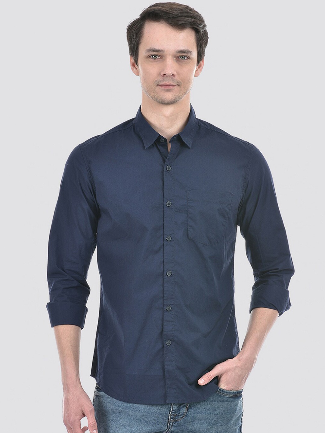 

Numero Uno Men Solid Slim Fit Shirt, Navy blue