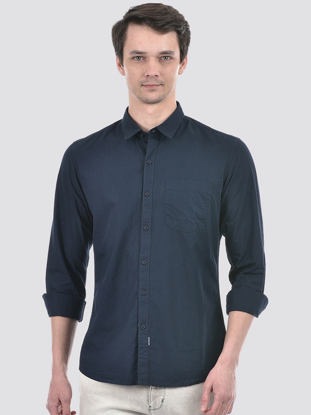 

Numero Uno Men Solid Slim Fit Shirt, Navy blue