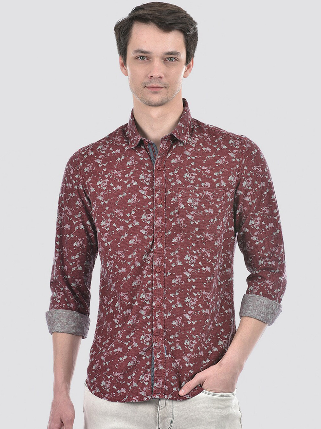 

Numero Uno Men Printed Slim Fit Shirt, Maroon