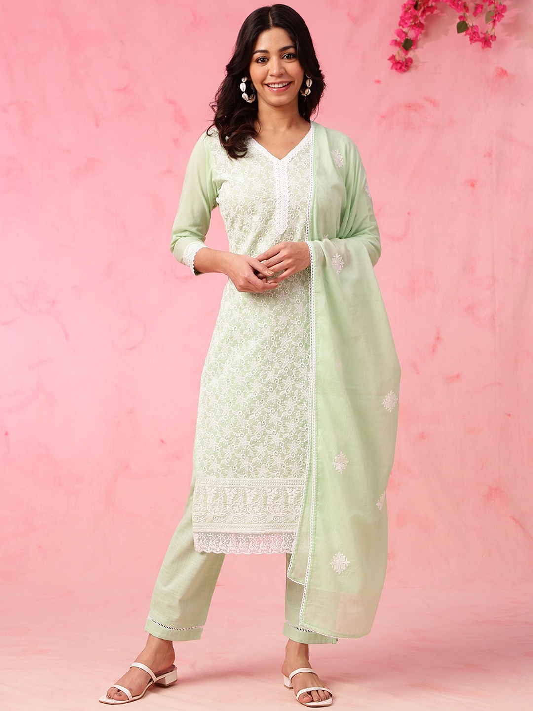 

Anouk Women Floral Embroidered Regular Pure Cotton Kurta with Trousers & With Dupatta, Lime green