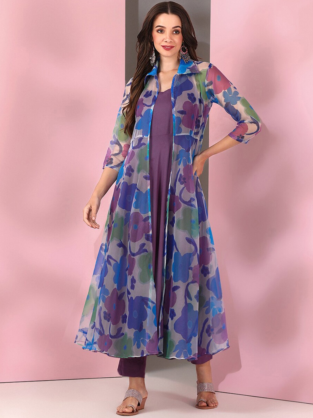 

Inddus Women Floral Printed Empire Kurta with Trousers, Blue