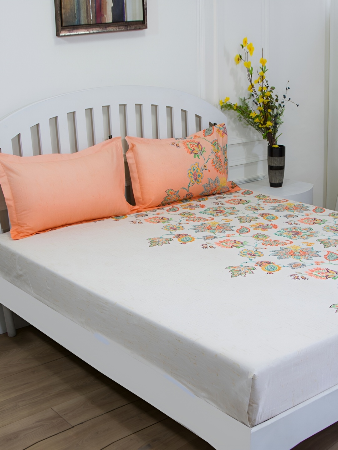 

GM Orange & Green Floral 144 TC Queen Bedsheet with 2 Pillow Covers