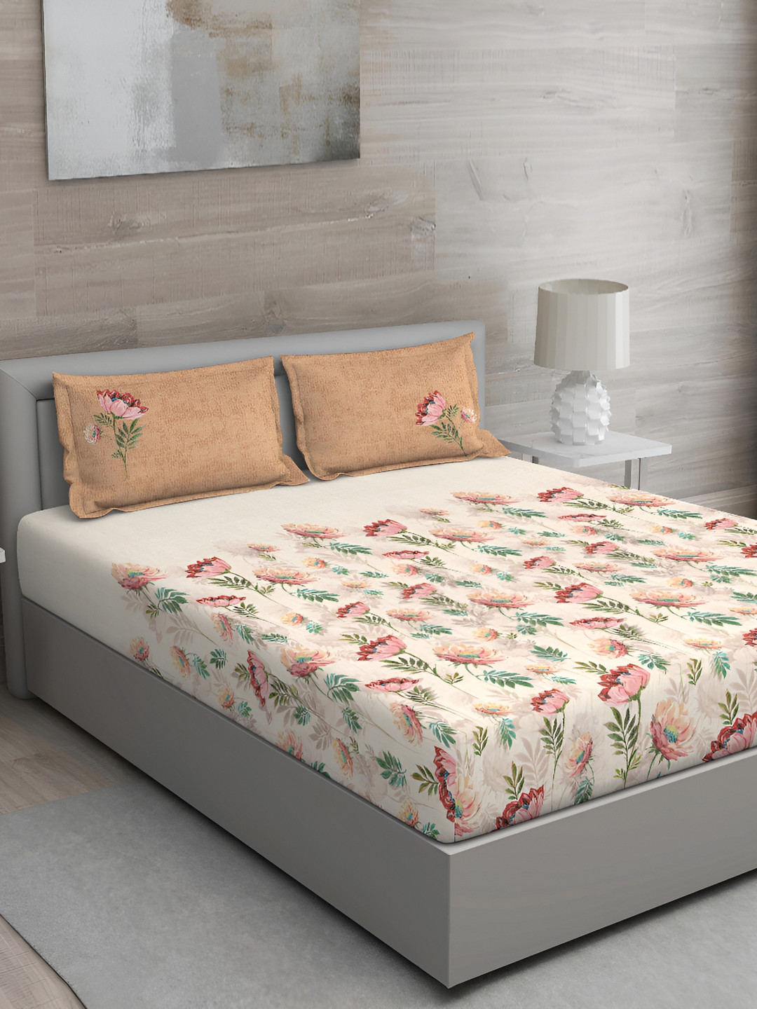 

GM Cream-Coloured & Orange Floral 144 TC Queen Bedsheet with 2 Pillow Covers