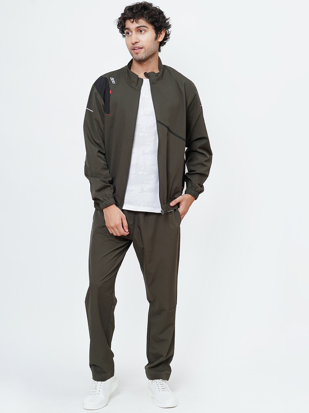 

DIDA Men Colour-Blocked Comfort Fit Tracksuits, Green
