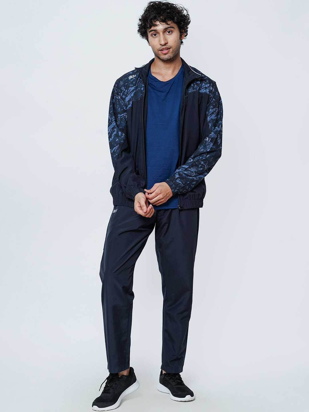 

DIDA Men Printed Comfort Fit Mock Collar Light Weight Tracksuit, Navy blue