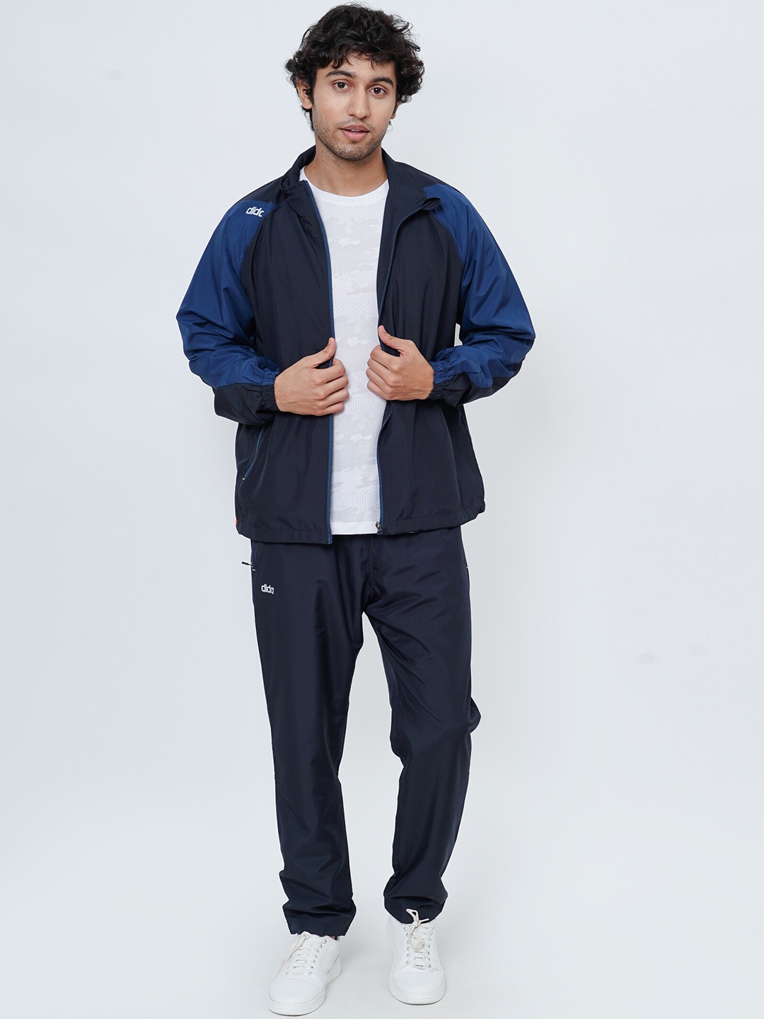 

DIDA Men Comfort Fit Mock Collar Light Weight Tracksuit, Navy blue