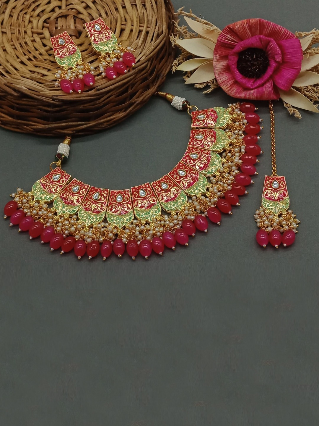 

AASHISH IMITATION Gold Plated Kundan Studded & Beaded Jewellery Set
