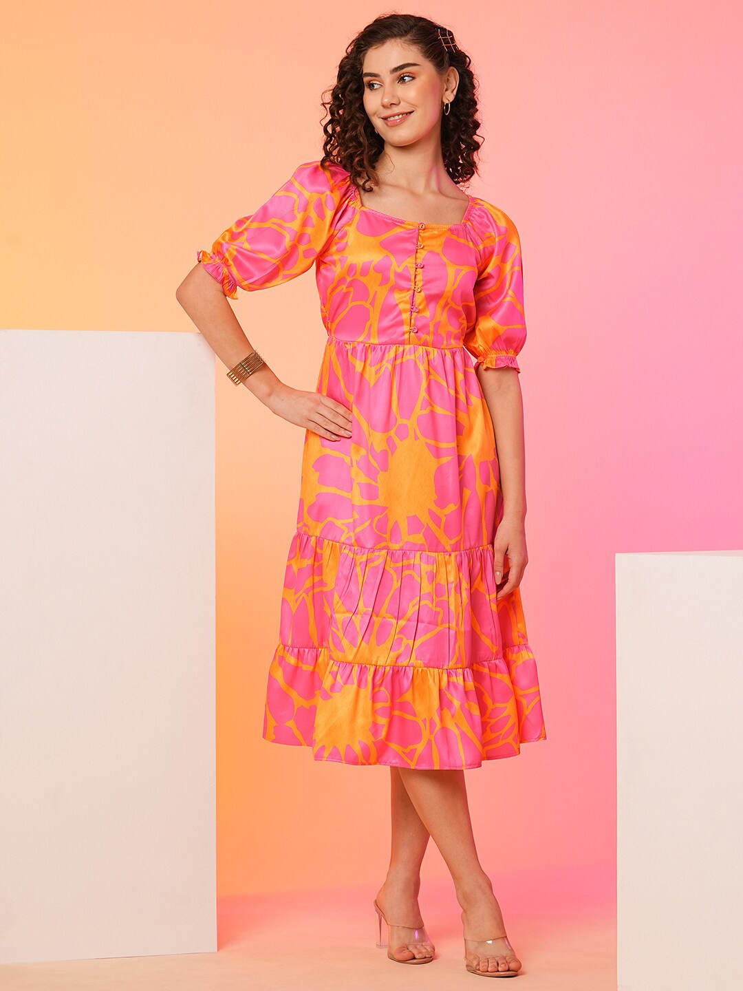 

Globus Pink Floral Printed Square Neck Puff Sleeve Fit and Flare Midi Dress, Orange