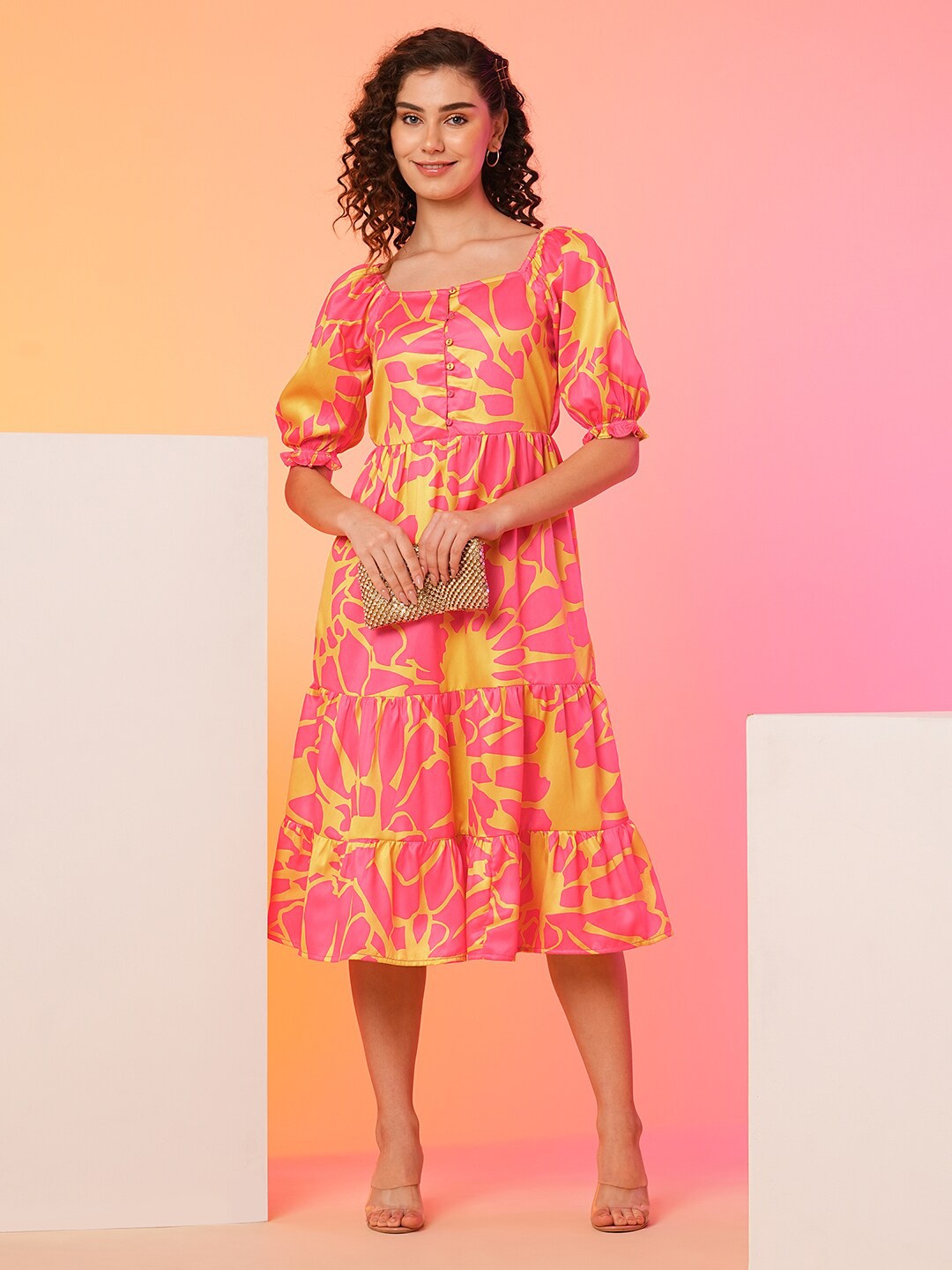 

Globus Pink Floral Puff Sleeve Fit and Flare Midi Dress