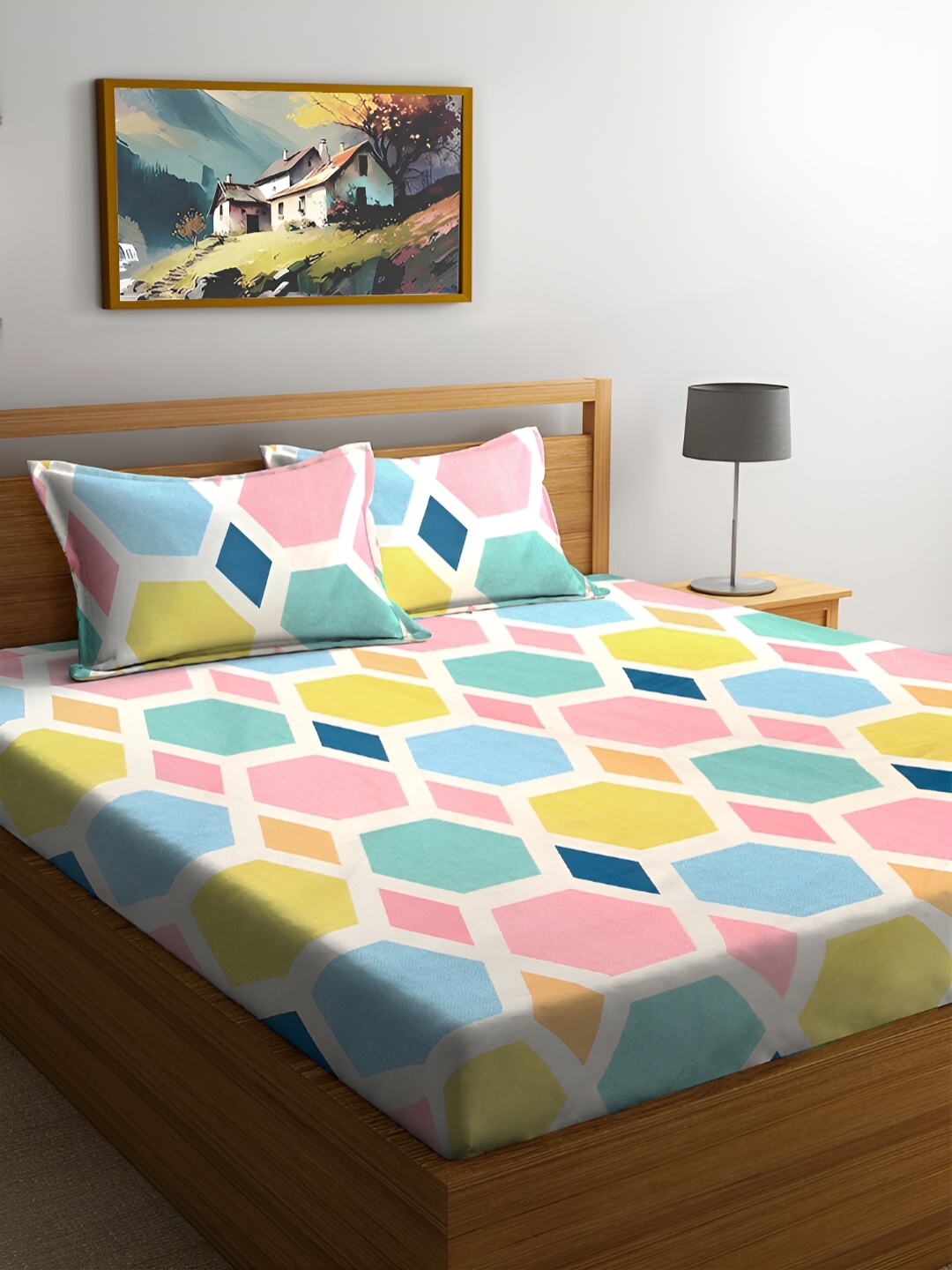 

FABINALIV Pink & Yellow Geometric Print 300 TC King Size Bedsheet & 2 Pillow Covers, Peach