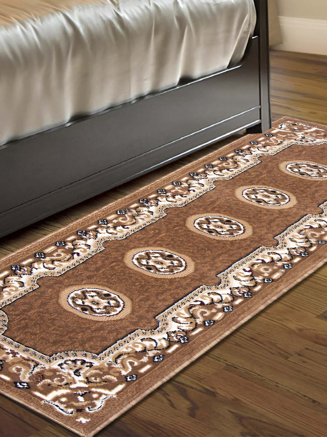 

Carpet Galore GoldToned and Brown Geometric Printed Water Resistant Floor Mat, Gold