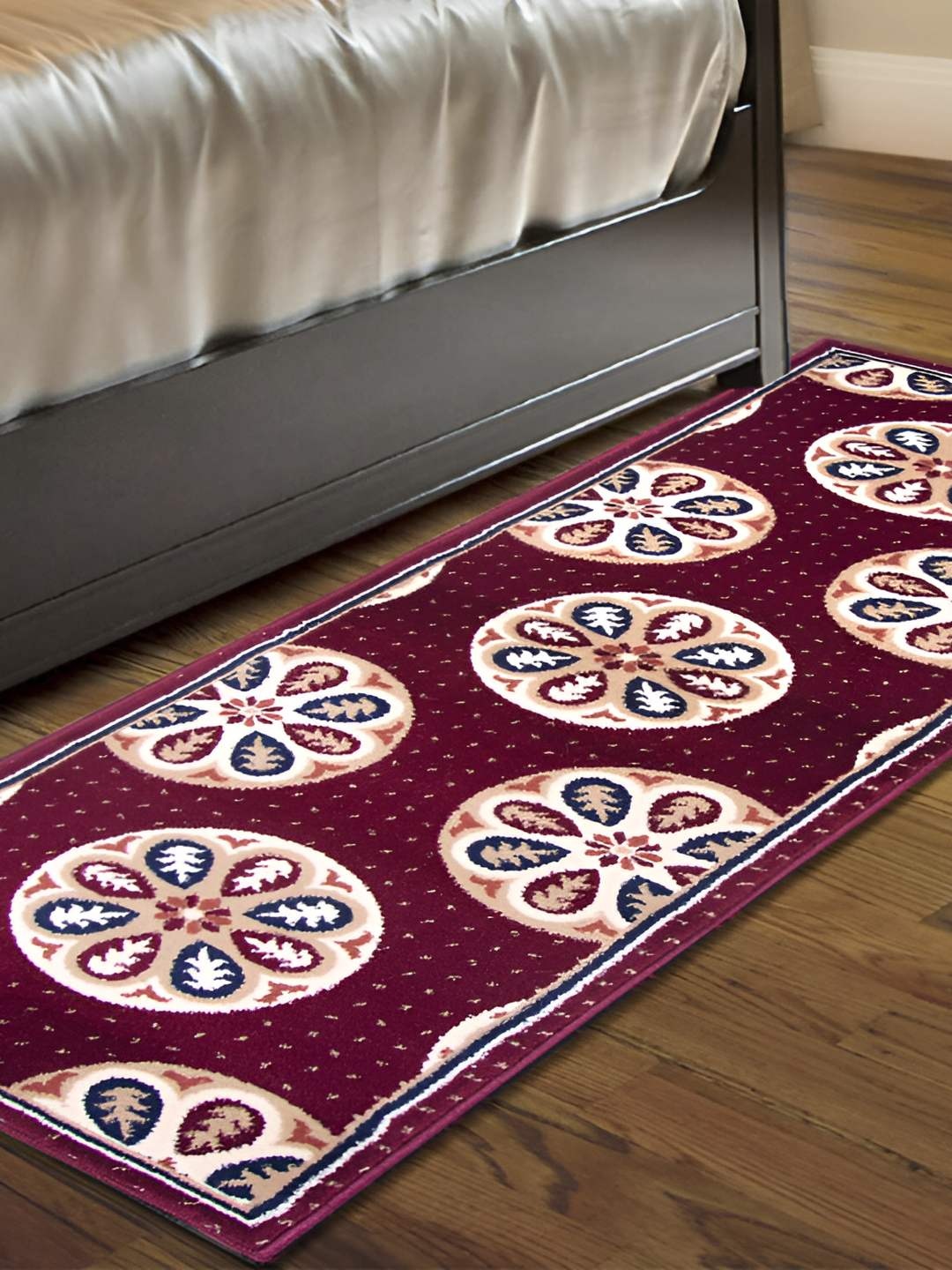 

Carpet Galore Red Geometric Printed Floor Mat