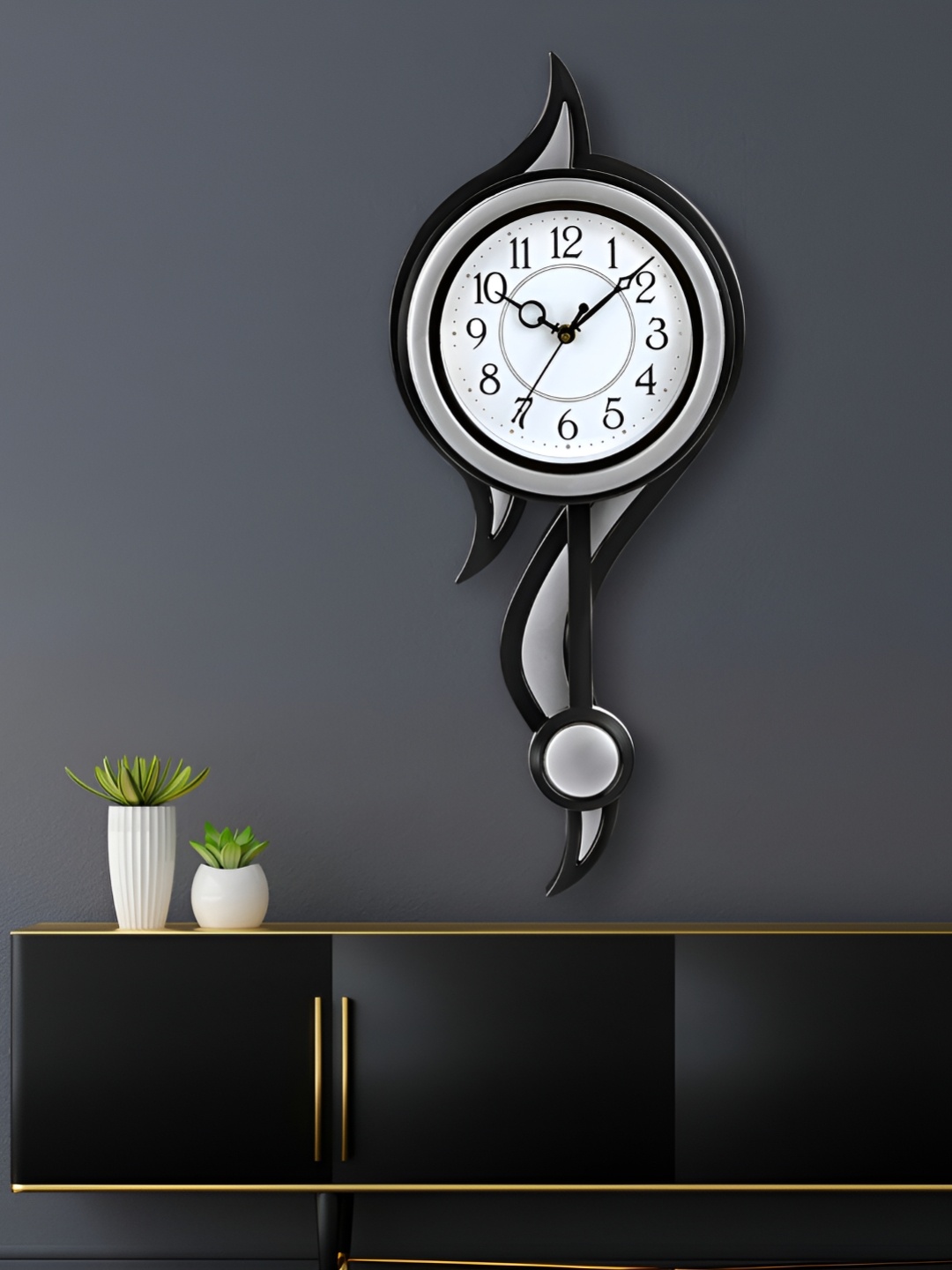 

Attractionz Silver-Toned & Black Textured Contemporary Analogue Round Pendulum Wall Clock