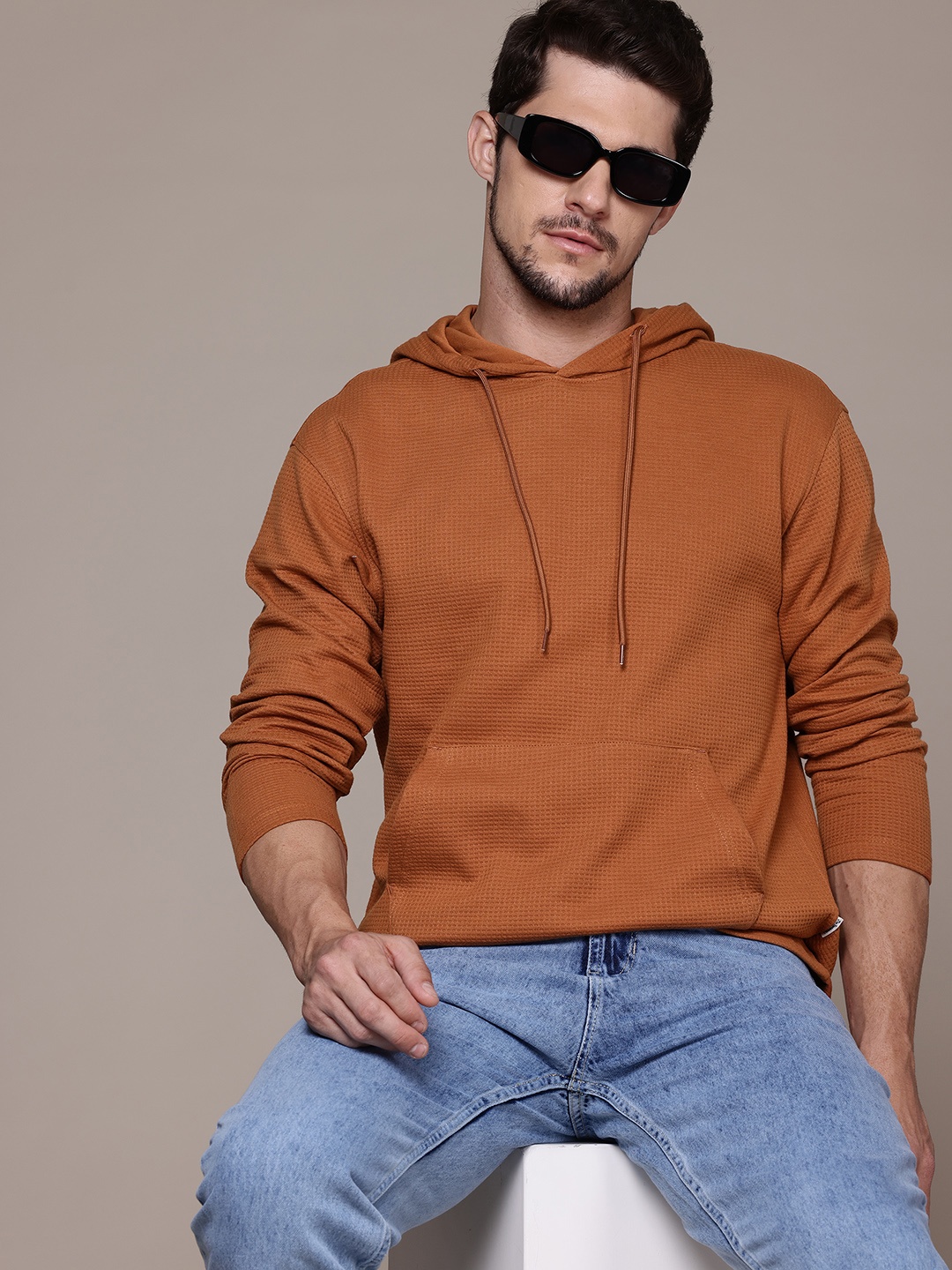 

The Roadster Lifestyle Co. Textured Relaxed Fit Hooded T-shirt, Rust