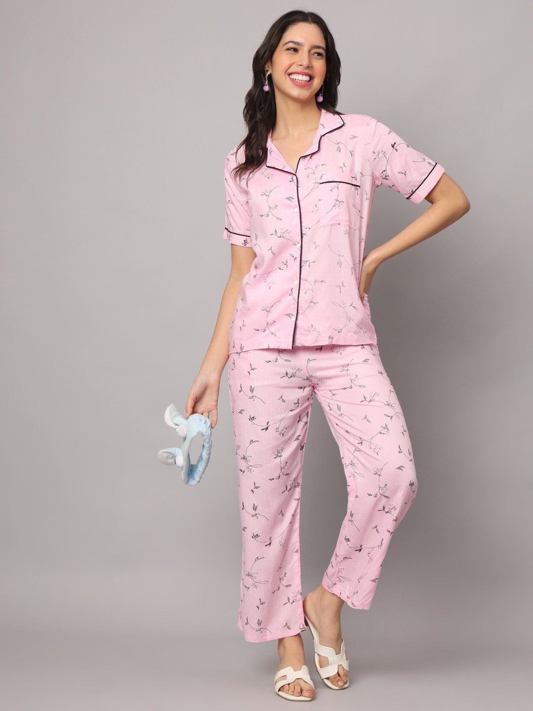 

KALINI Women Printed Night suit, Pink