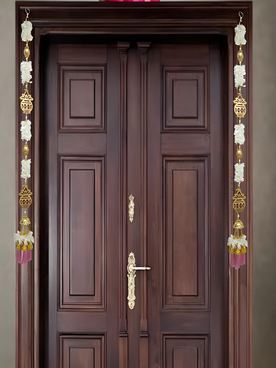 

NARYA TRADITIONAL Cream & Beige 2 Pcs Latkan Hanging Wall Decor