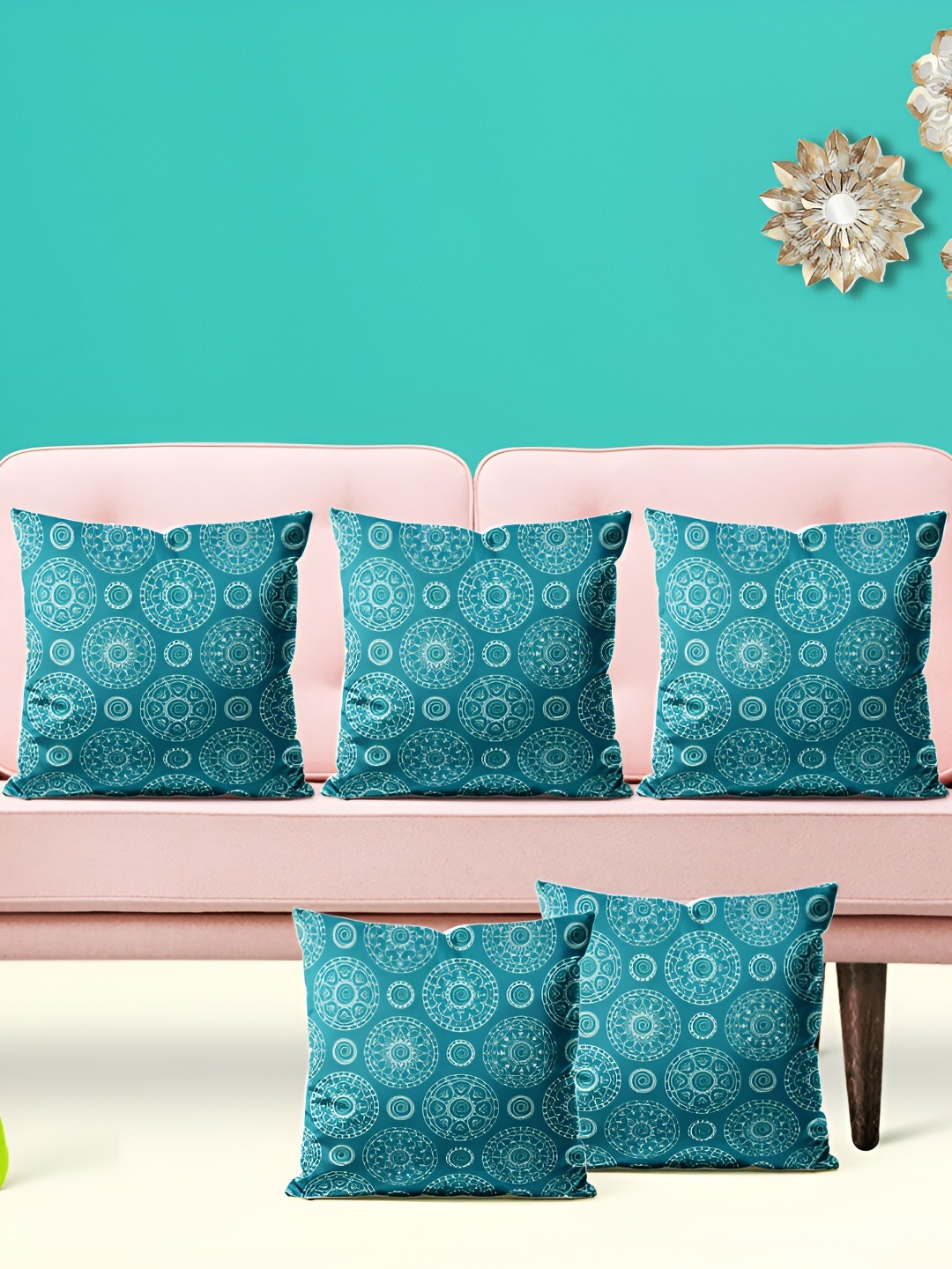 

ArtzFolio Green 5 Pieces Ethnic Motifs Velvet Square Cushion Covers