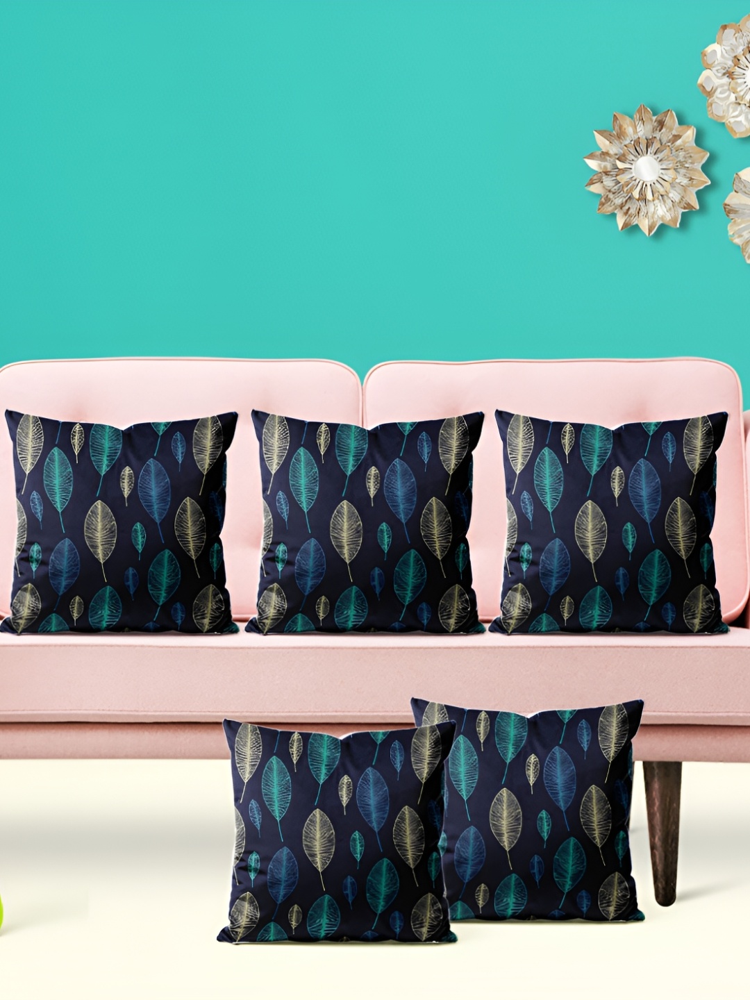 

ArtzFolio Black & Green 5 Pieces Velvet Square Cushion Covers