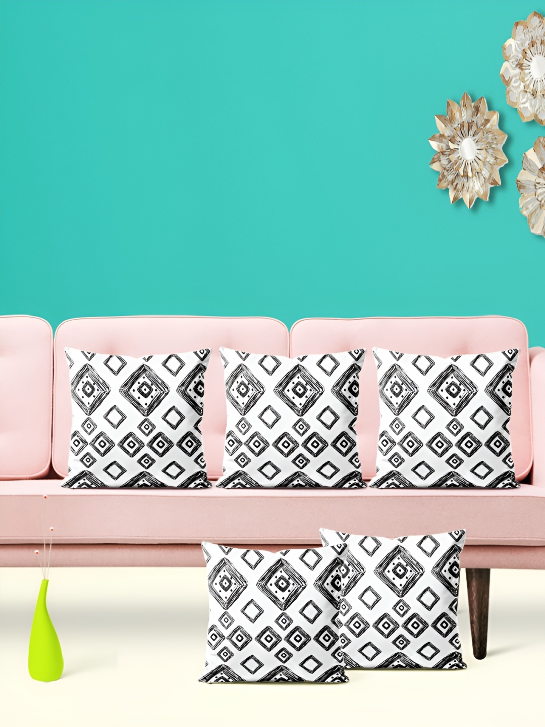 

ArtzFolio White 5 Pieces Ethnic Motifs Velvet Square Cushion Covers