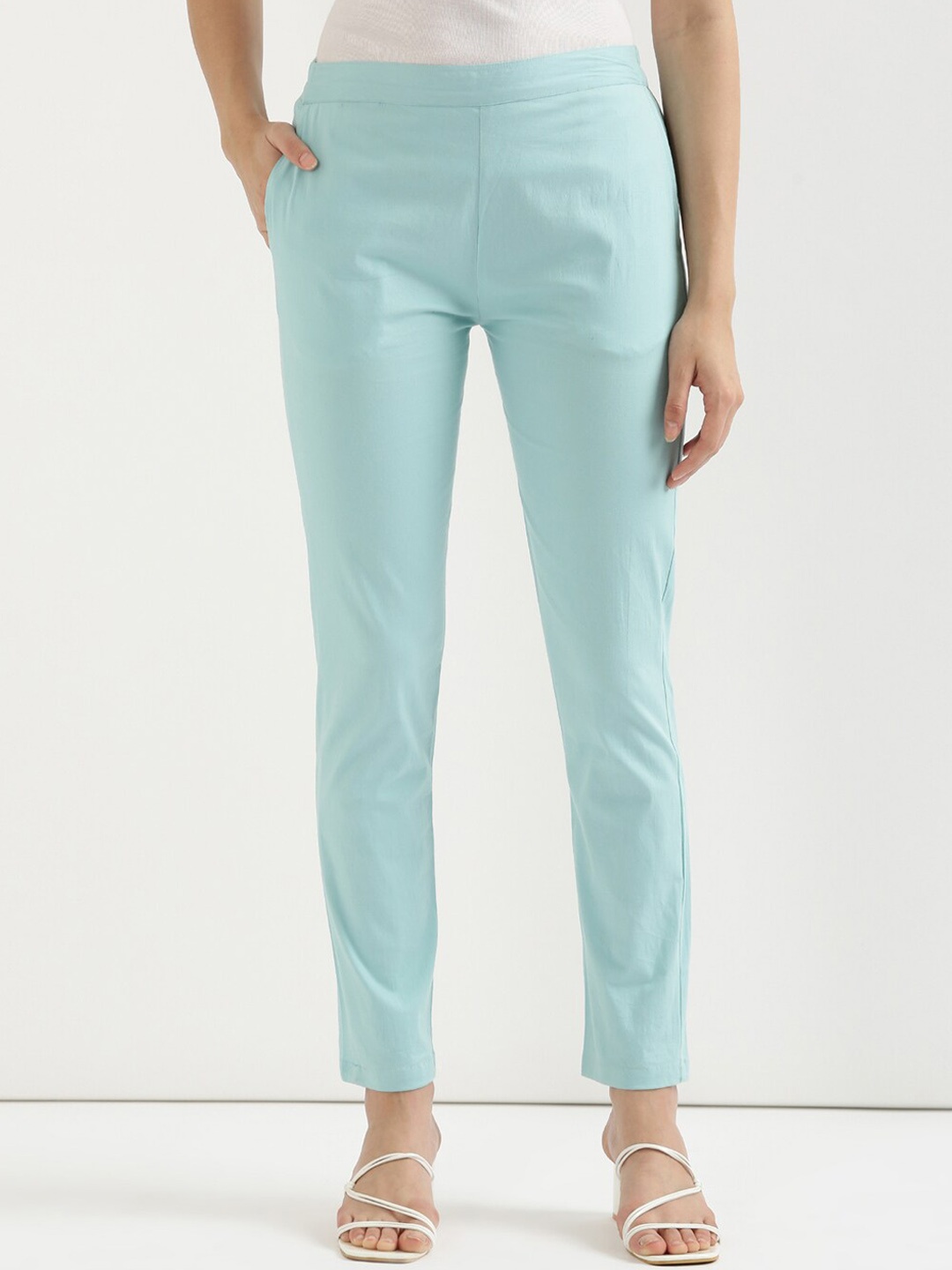

SHOOLIN Women Mid-Rise Regular Fit Trousers, Turquoise blue