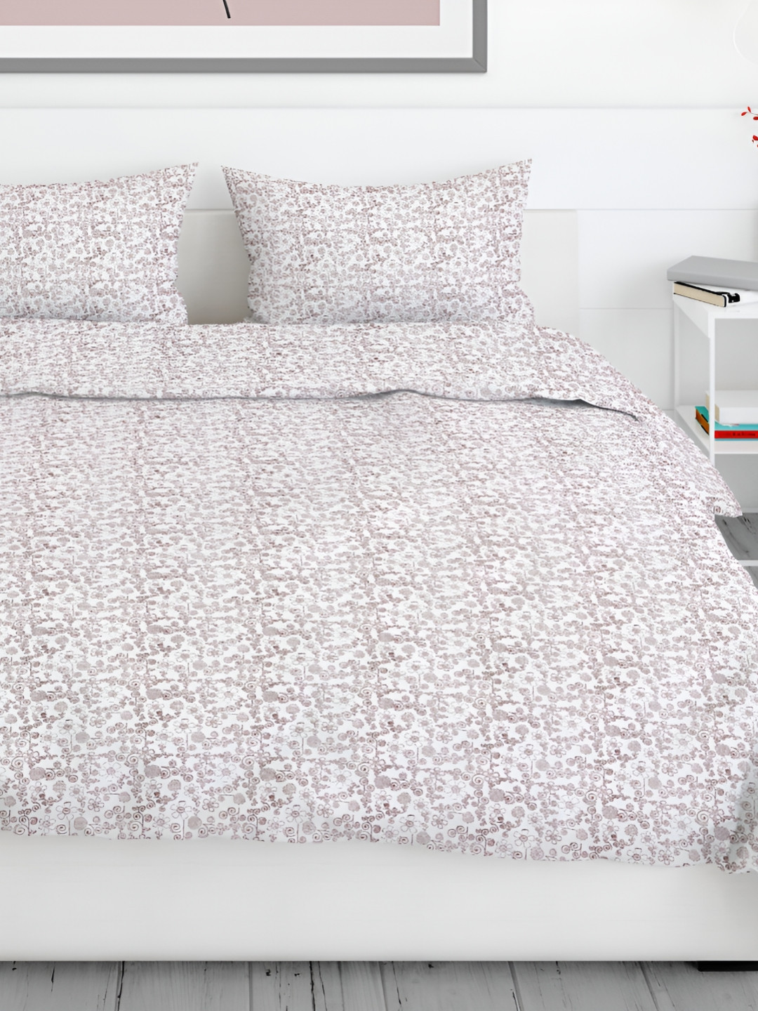 

Aura Maroon & White Ethnic Motifs 200 TC Queen Bedsheet with 2 Pillow Covers