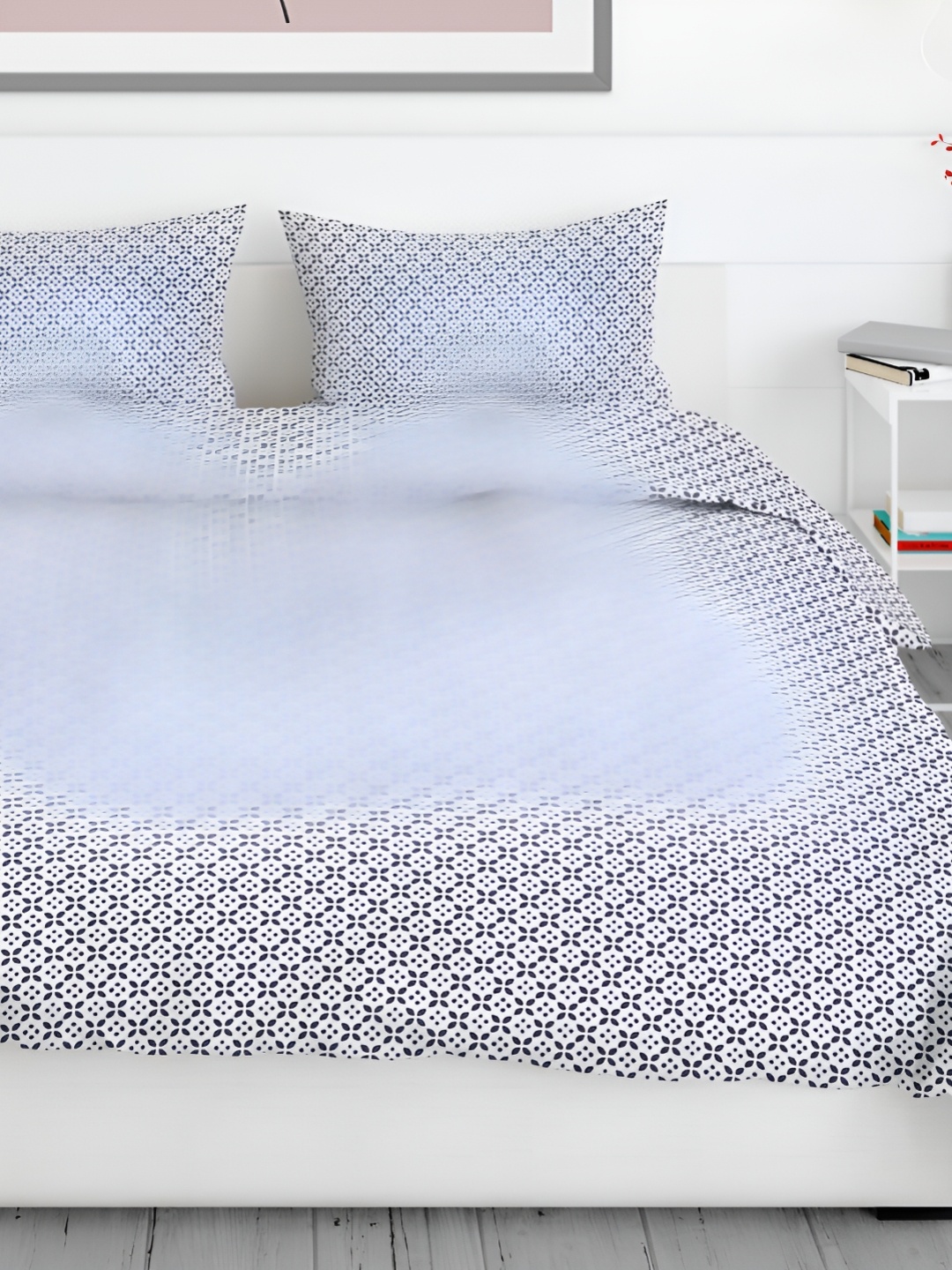 

Aura Blue & White Geometric 200 TC King Bedsheet with 2 Pillow Covers