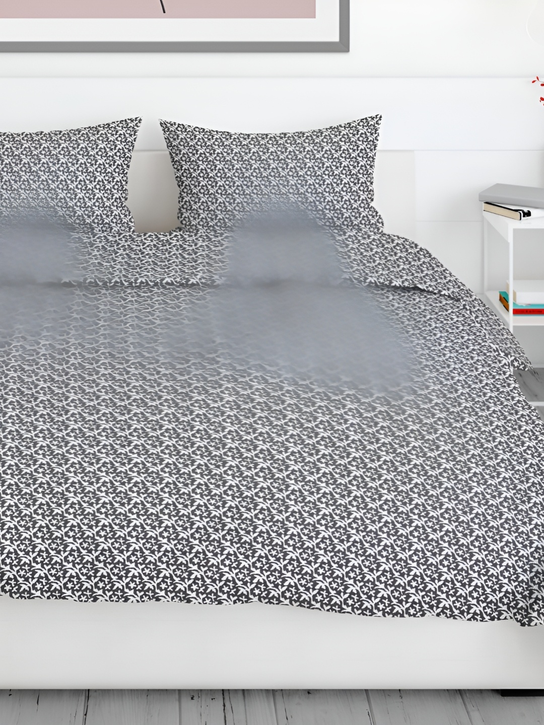 

Aura Brown & White Ethnic Motifs 200 TC Queen Bedsheet with 2 Pillow Covers