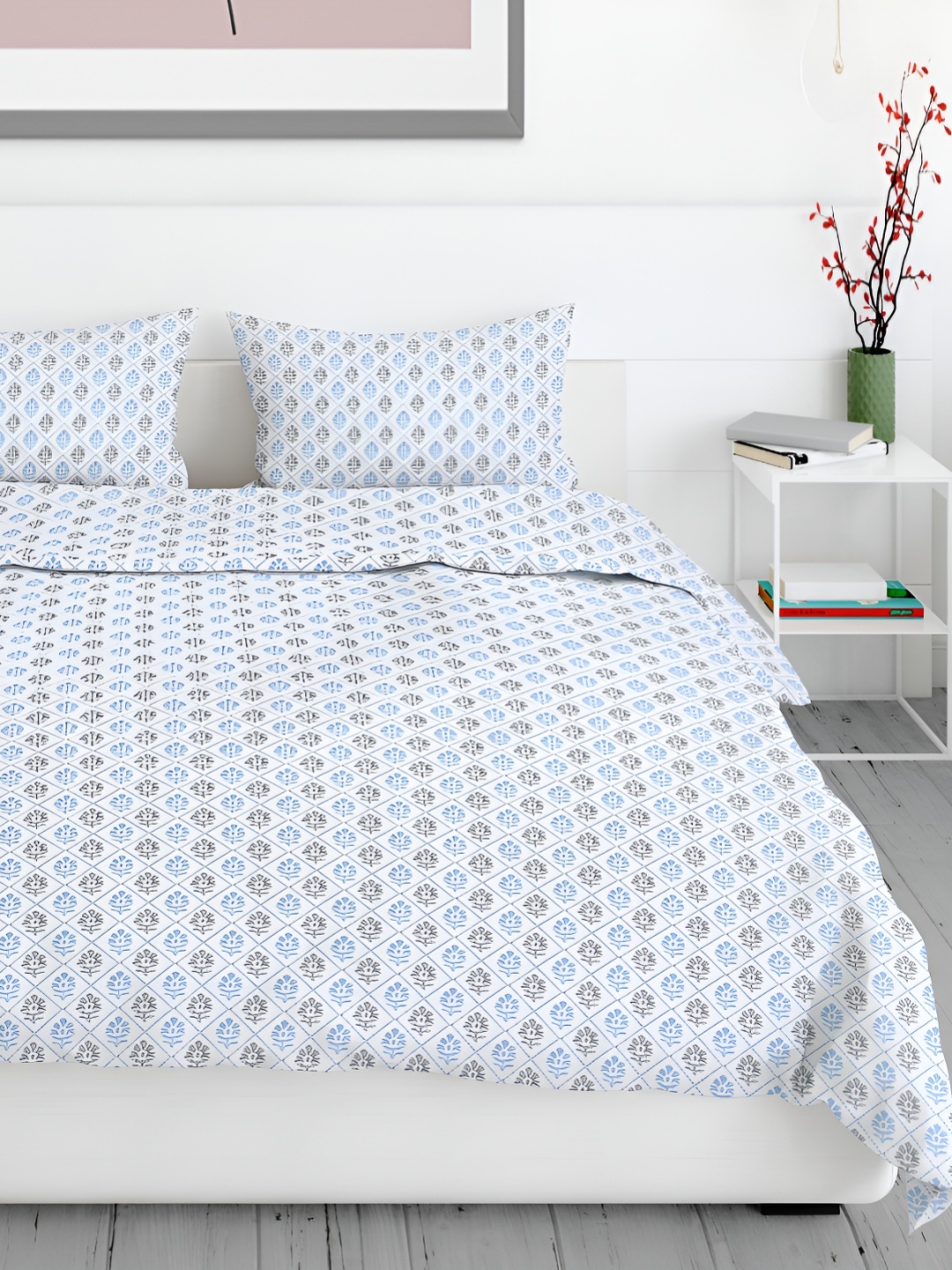 

Aura Blue & White Floral 200 TC King Bedsheet with 2 Pillow Covers