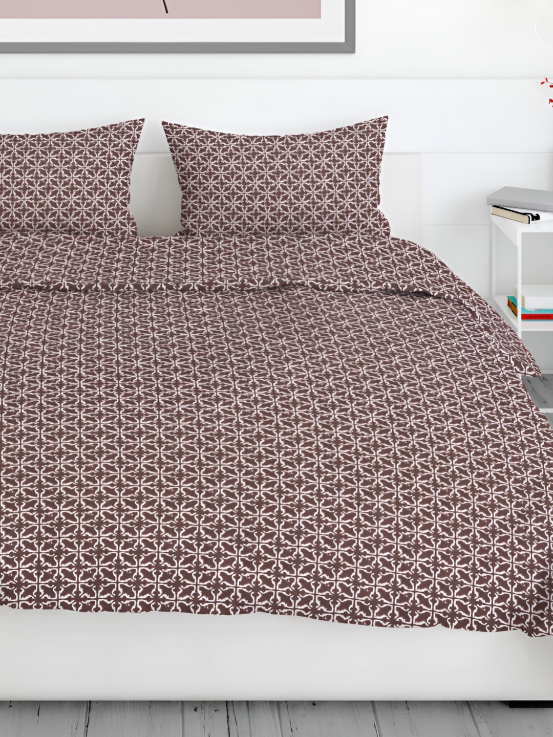 

Aura Maroon & White Ethnic Motifs 200 TC King Bedsheet with 2 Pillow Covers