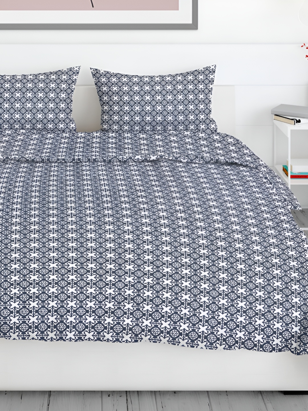 

Aura Blue & White Ethnic Motifs 200 TC King Bedsheet with 2 Pillow Covers