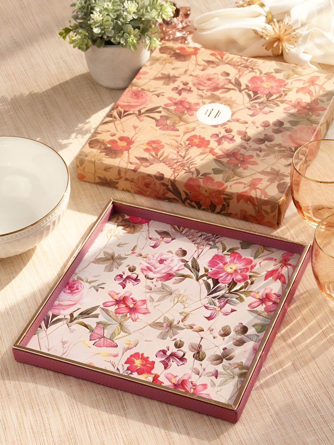 

Pure Home and Living Pink Printed Leather Trays