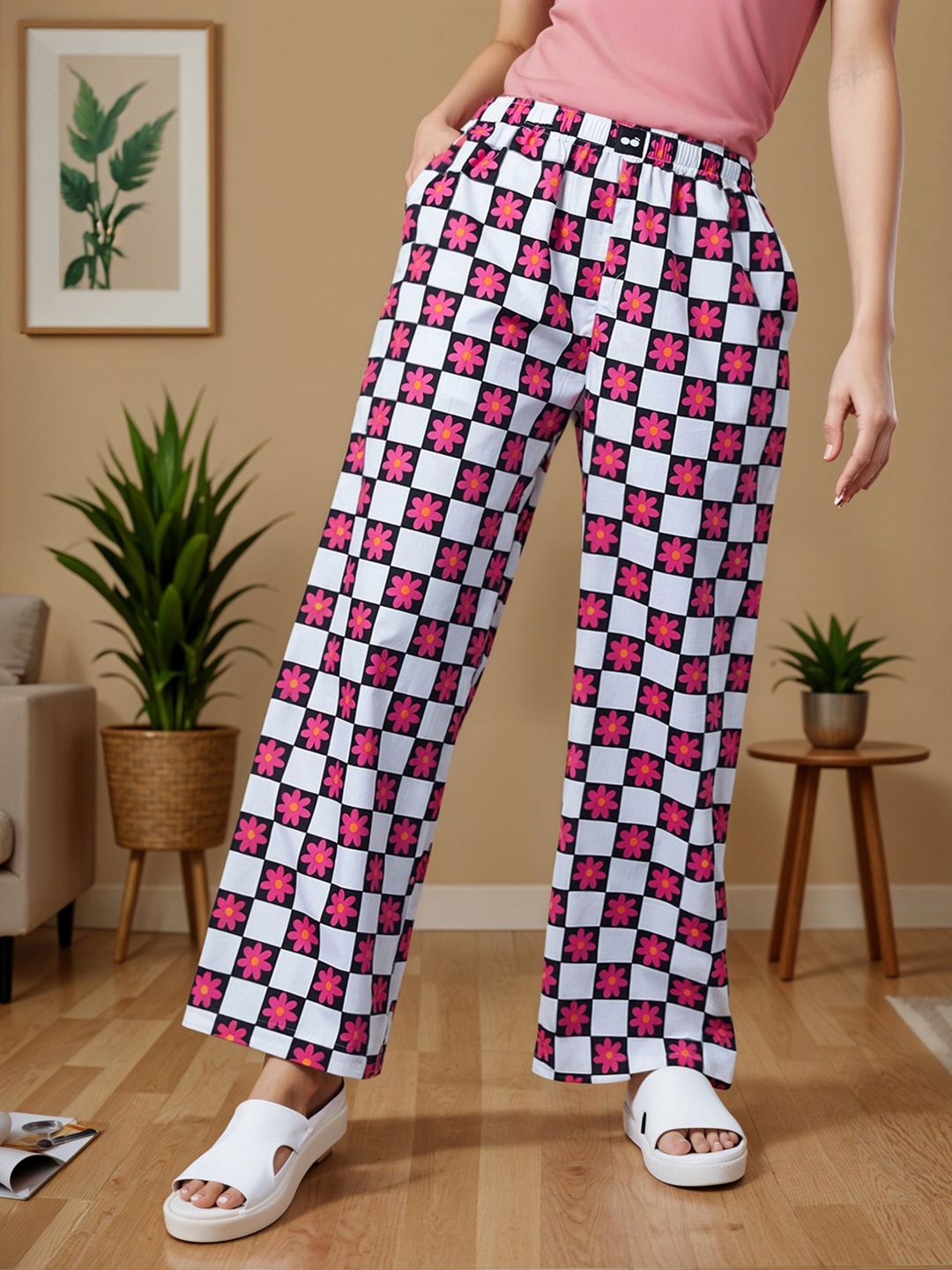 

Bewakoof Printed Cotton Oversized Trousers, White