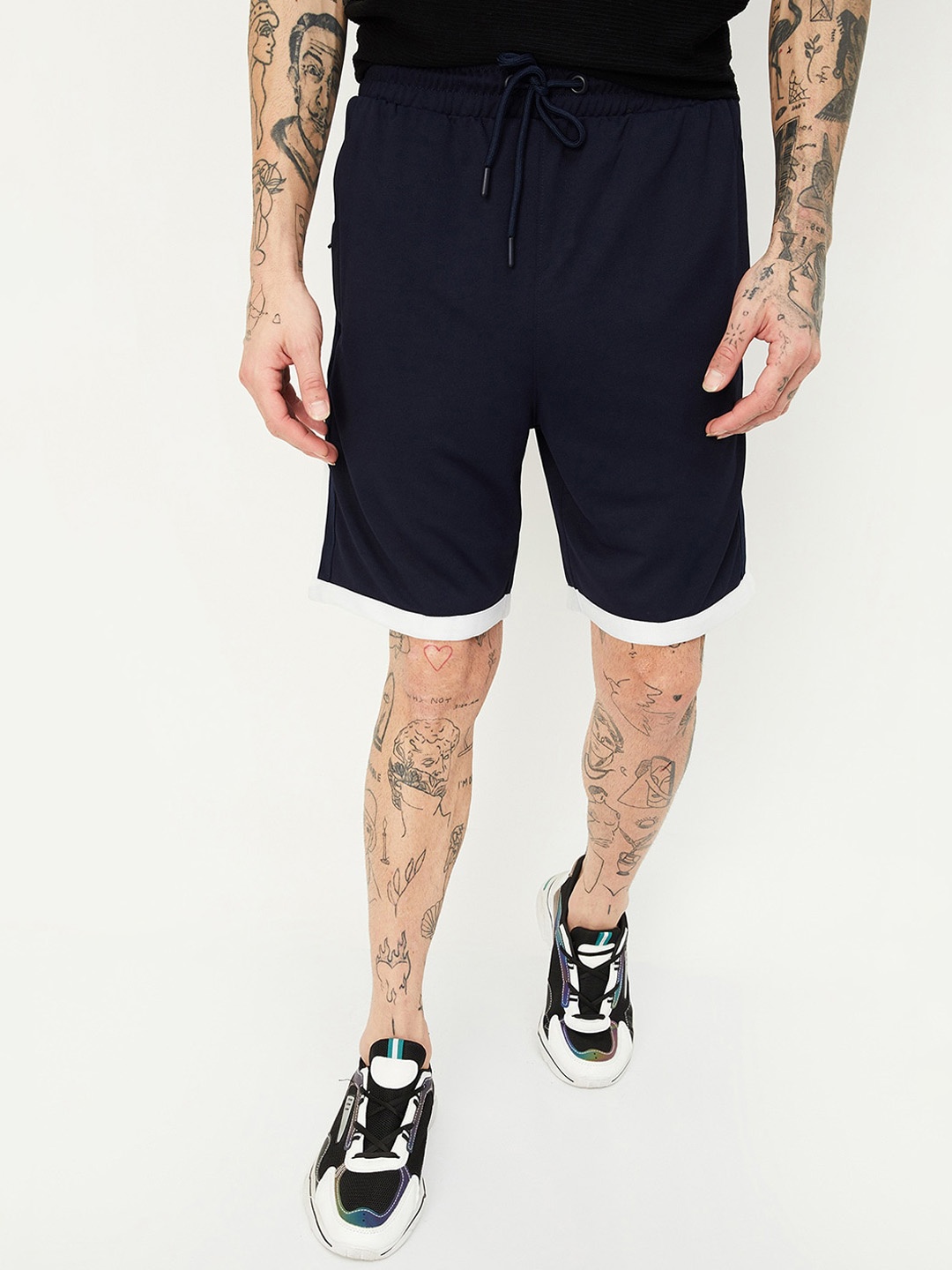 

max Men Mid Rise Shorts, Navy blue