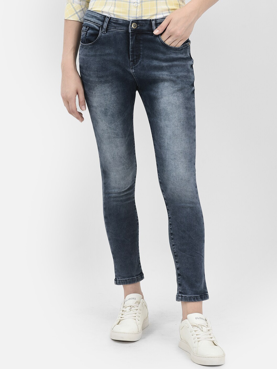 

Crimsoune Club Women Skinny Fit Heavy Fade Stretchable Jeans, Blue