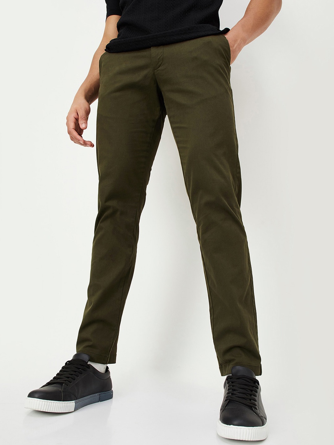 

max Men Mid Rise Chinos Trousers, Green