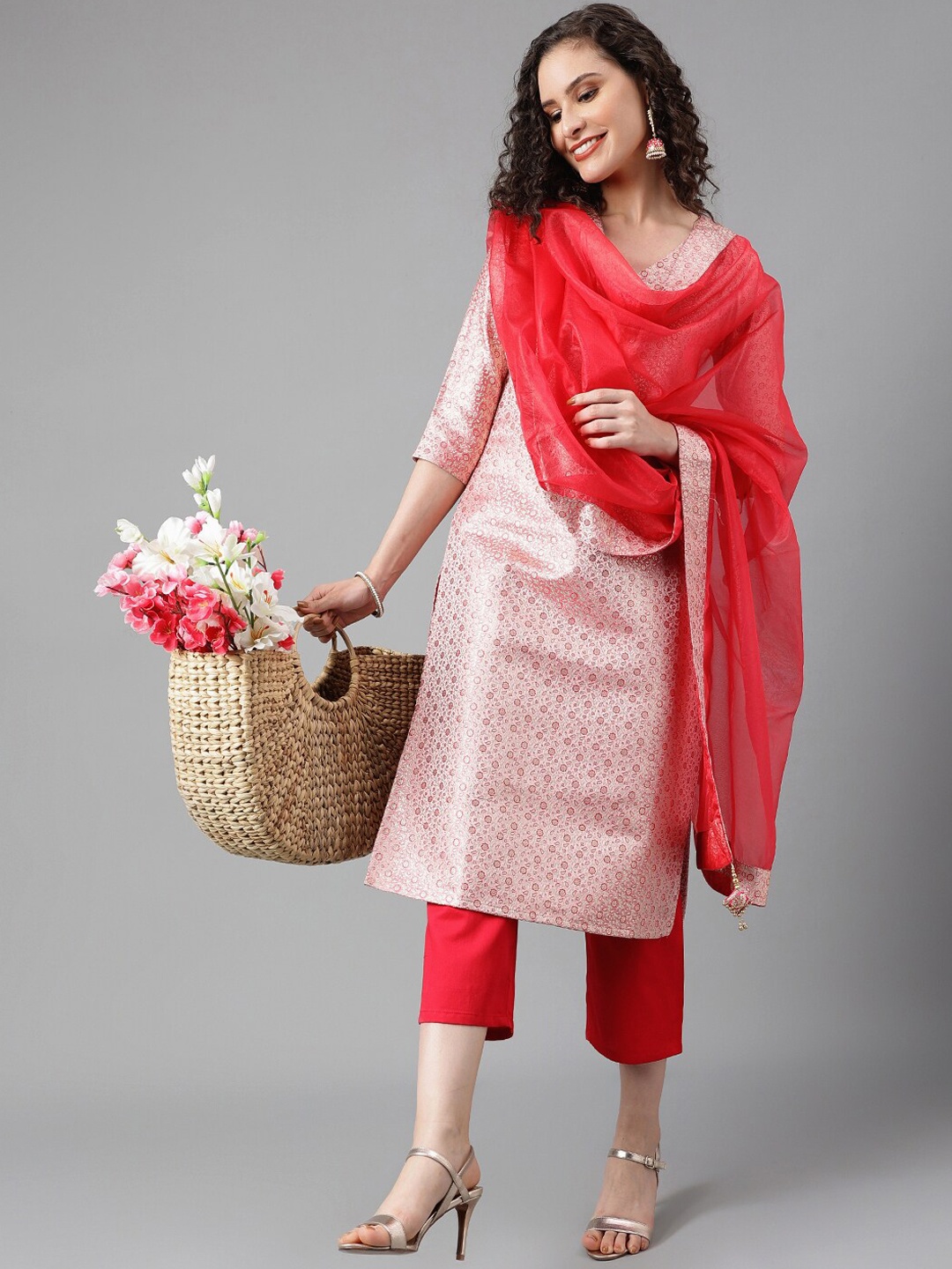 

Khushal K Women Ethnic Motifs Printed Regular Kurta with Trousers & With Dupatta, Pink