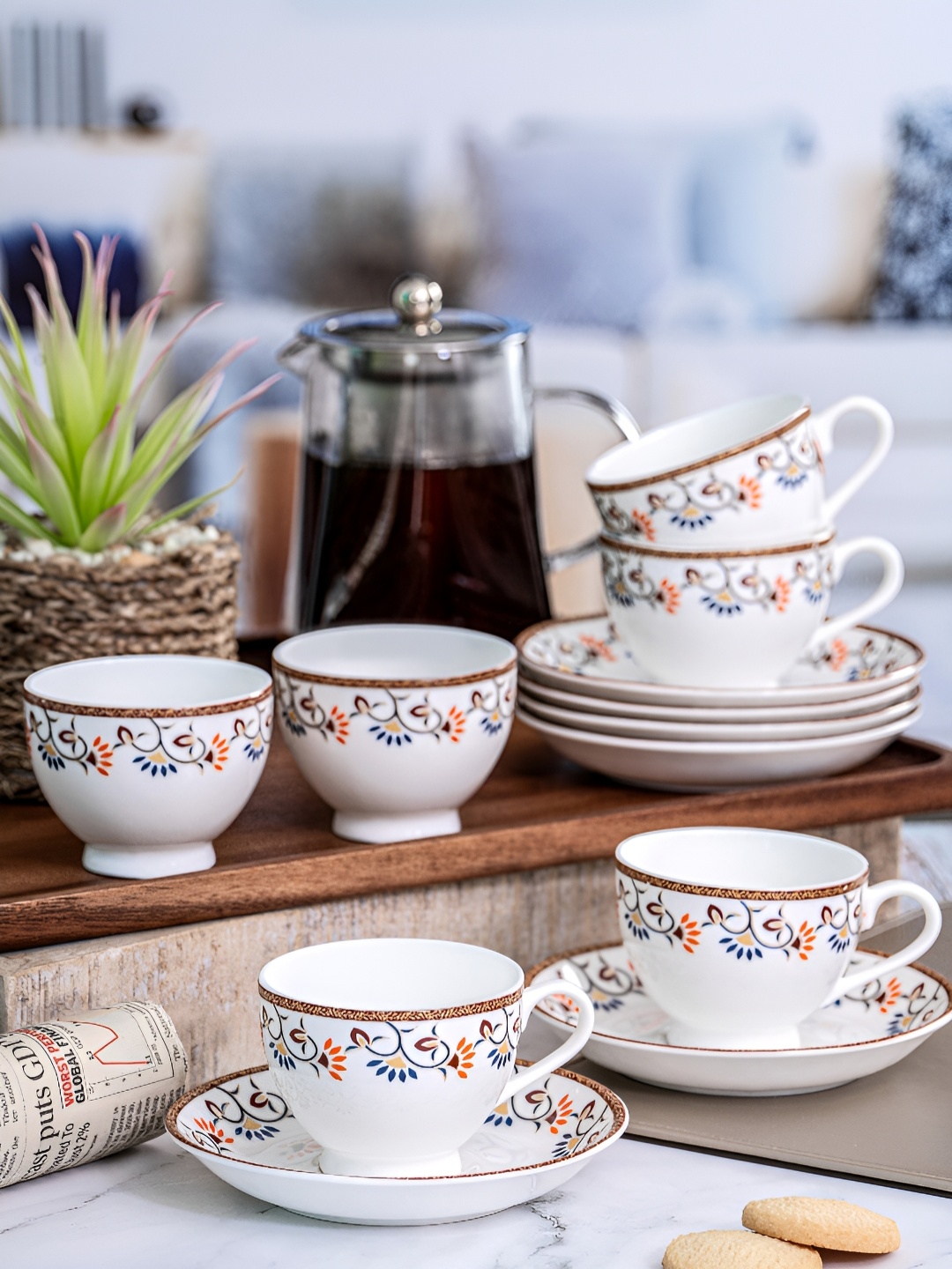

SONAKI White & Blue Floral Printed Bone China Glossy Cups and Saucers Set of Cups and Mugs
