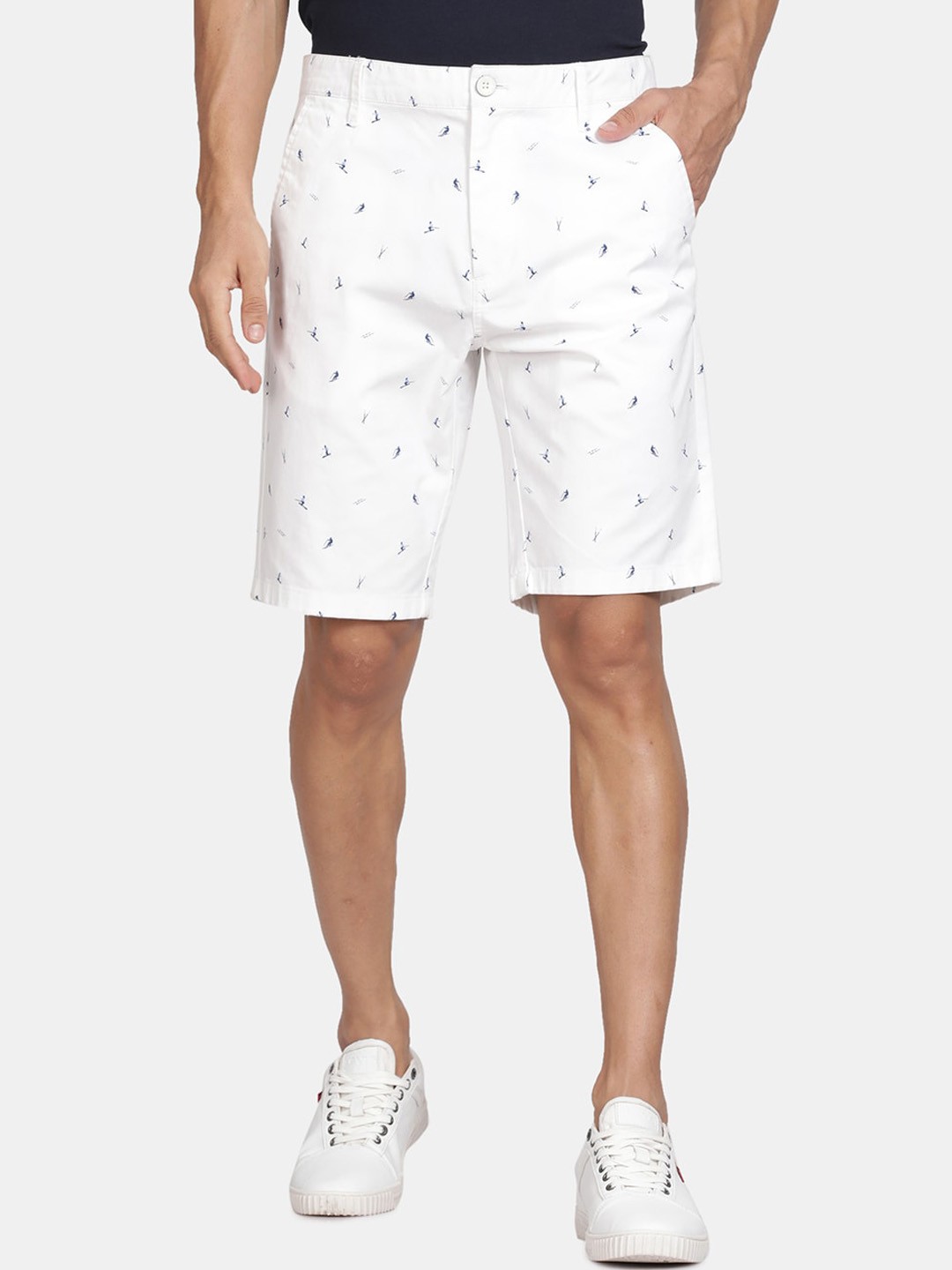 

t-base Men Conversational Printed Cotton Chino Shorts, White
