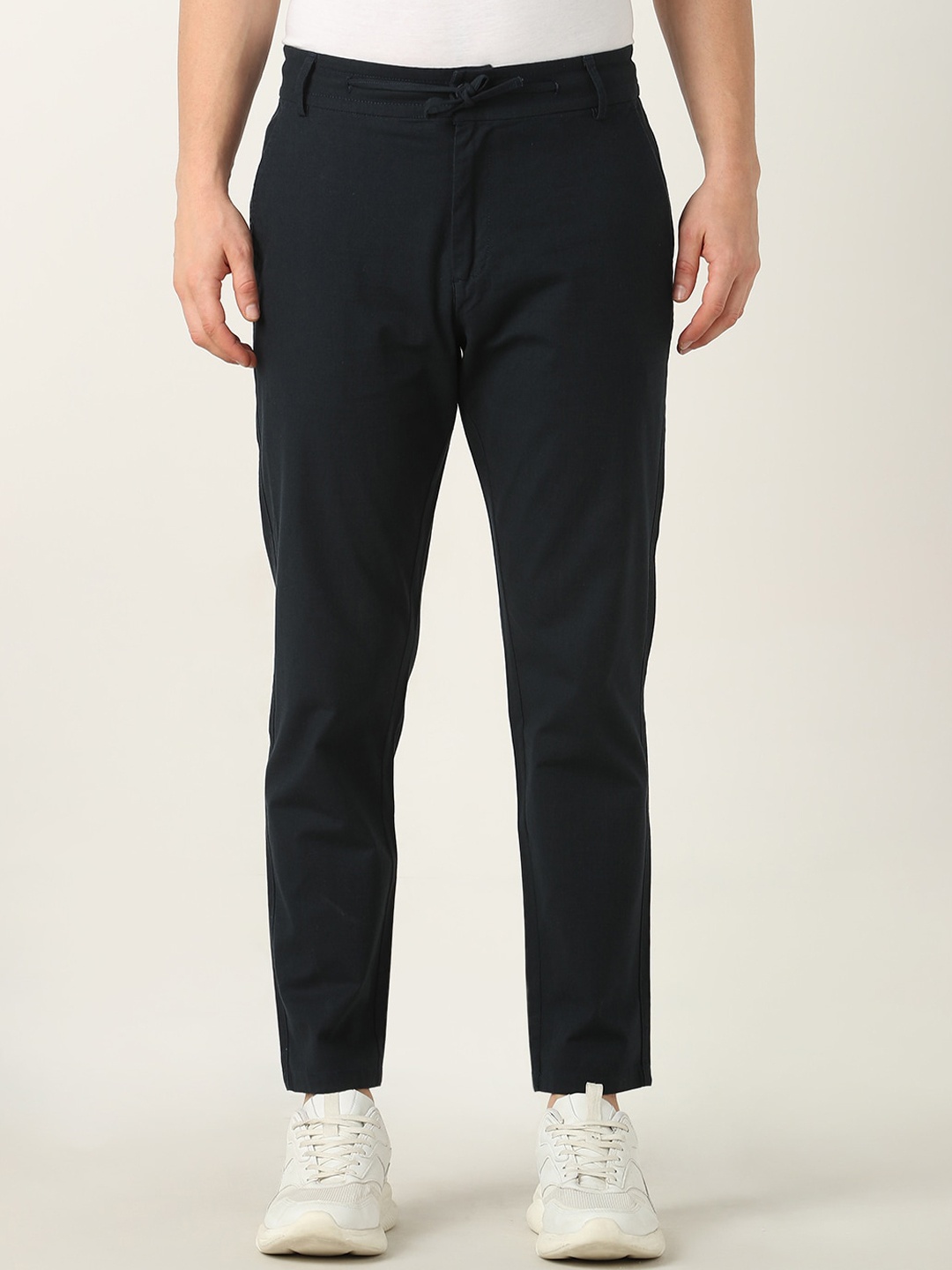 

R&B Men Slim Fit Mid-Rise Cotton Trousers, Navy blue