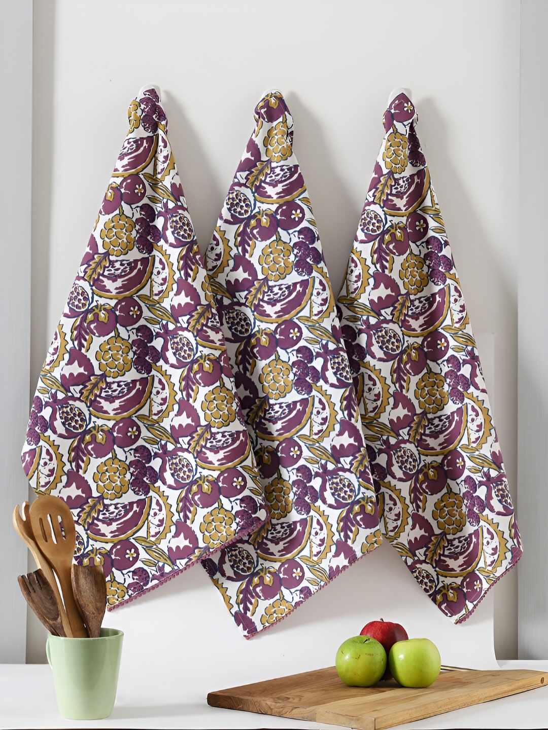 

TARAN LIVING Purple & White 3 Pieces Fruit Printed Cotton Kitchen Towels