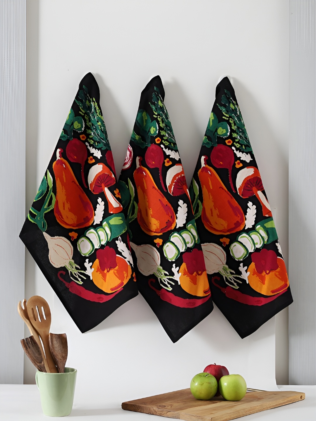 

TARAN LIVING 3-pcs Orange-coloured & Green Printed Cotton Kitchen Towels