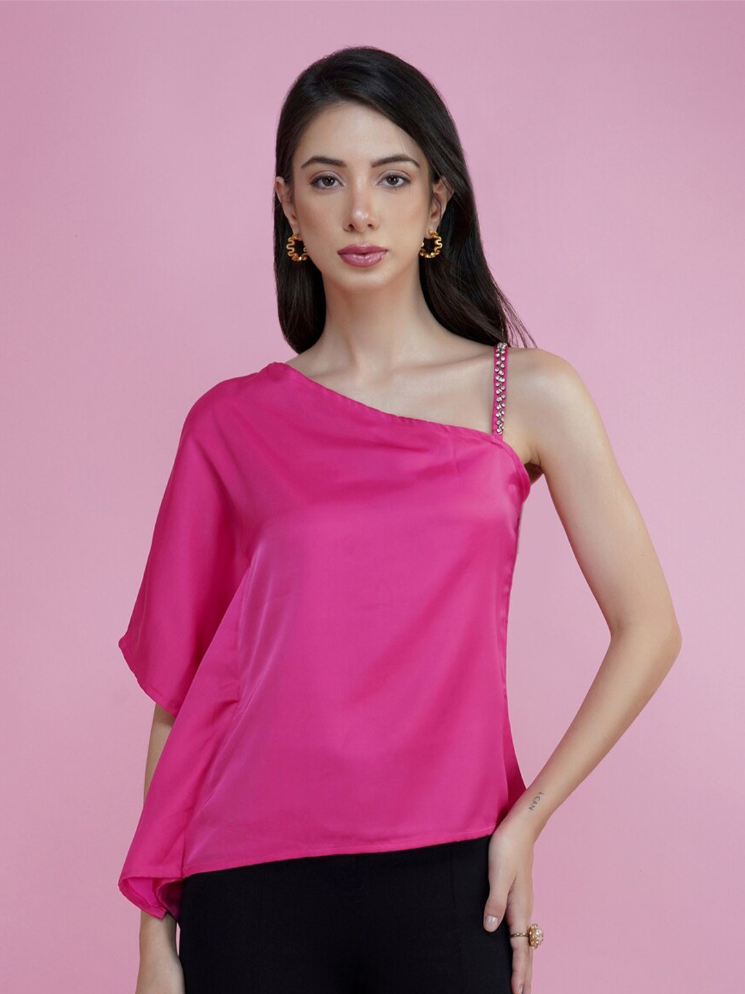 

DELAN One Shoulder Top, Pink