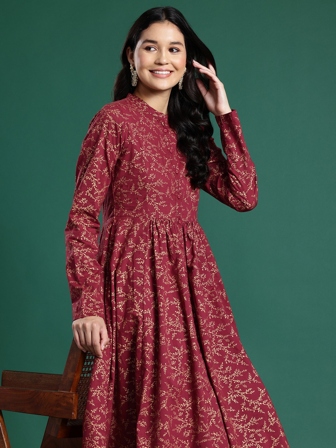 

Sangria Women Printed Pure Cotton Kurta with Trousers, Maroon