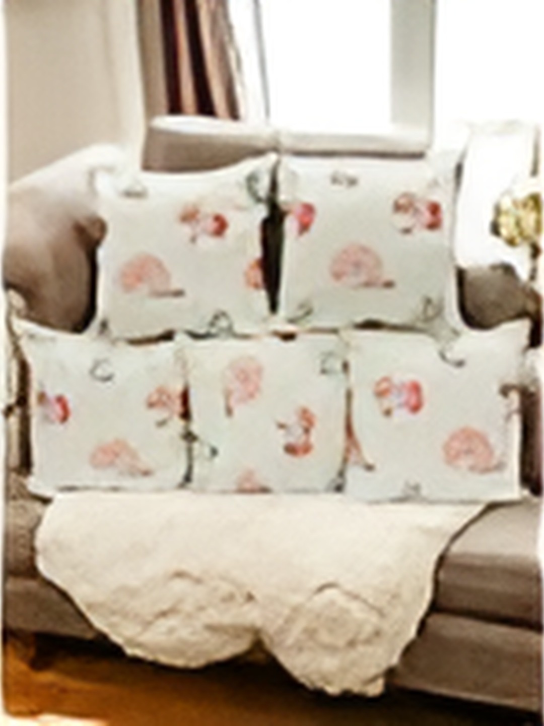

CASA-NEST White 5 Pieces Floral Printed Silk Square Cushion Covers