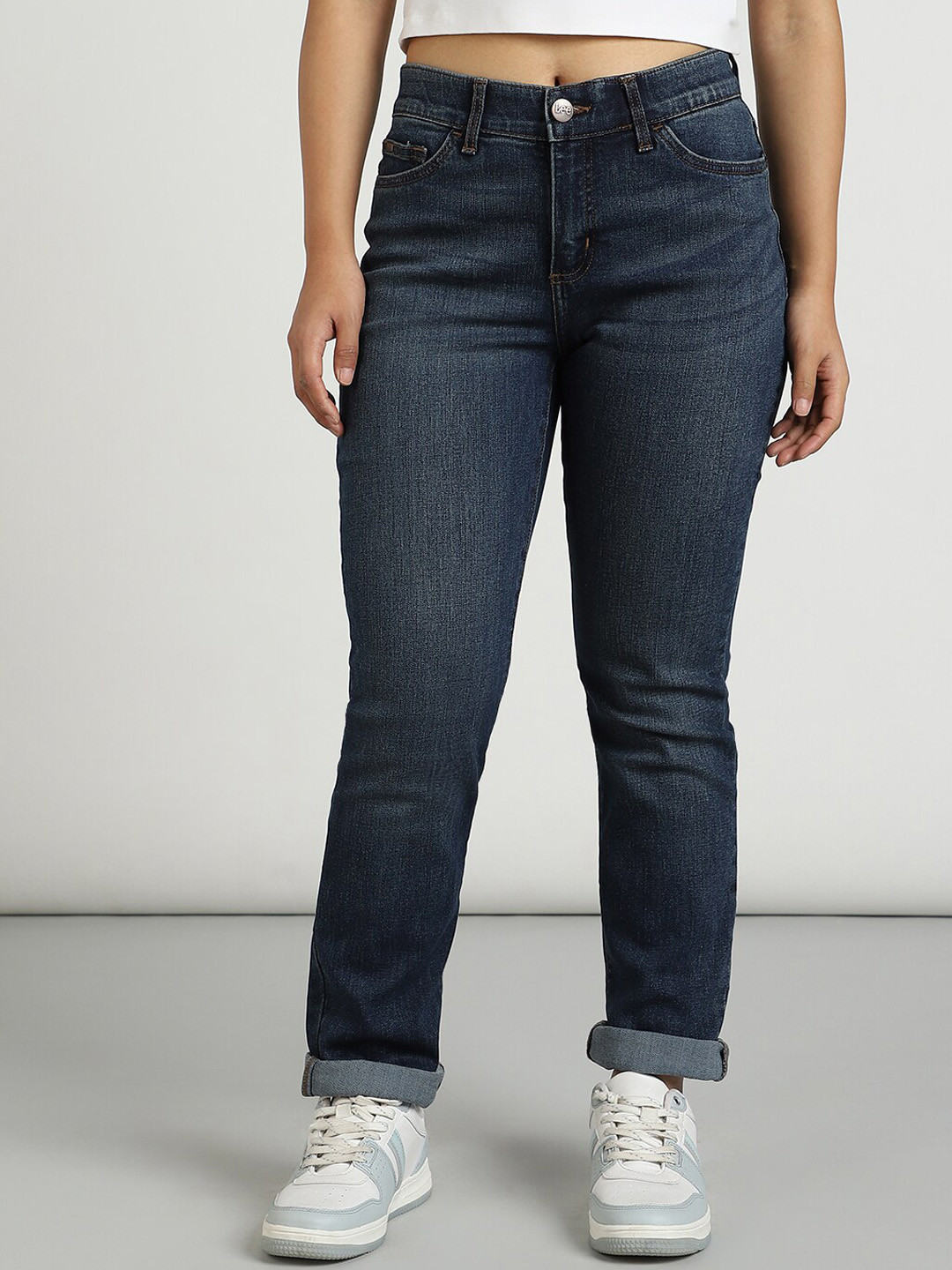 

Lee Women Jane Straight Fit Mid-Rise Light Fade Stretchable Jeans, Blue