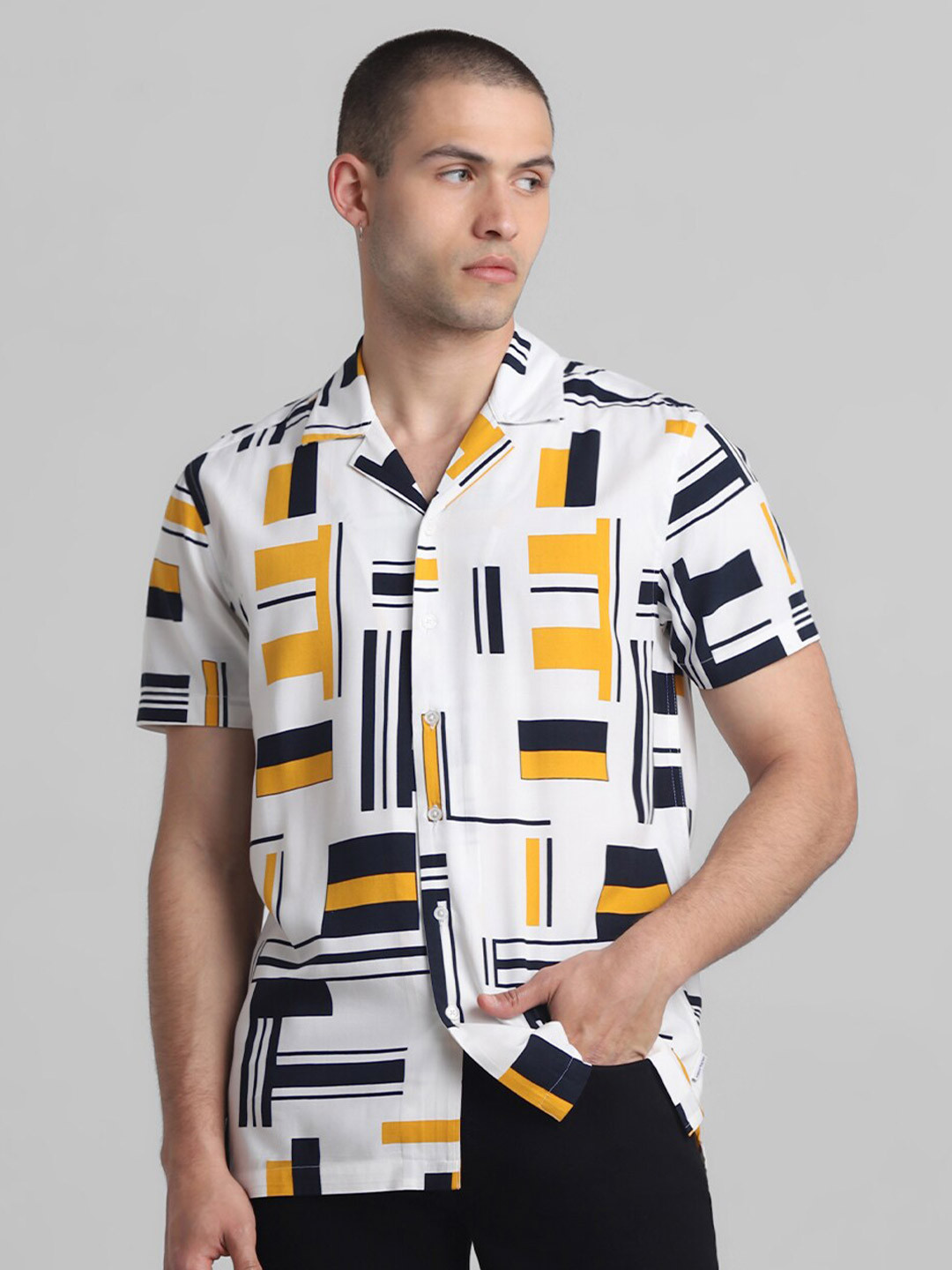 

Jack & Jones Regular Fit Short Sleeves Opaque Printed Casual Shirt, White