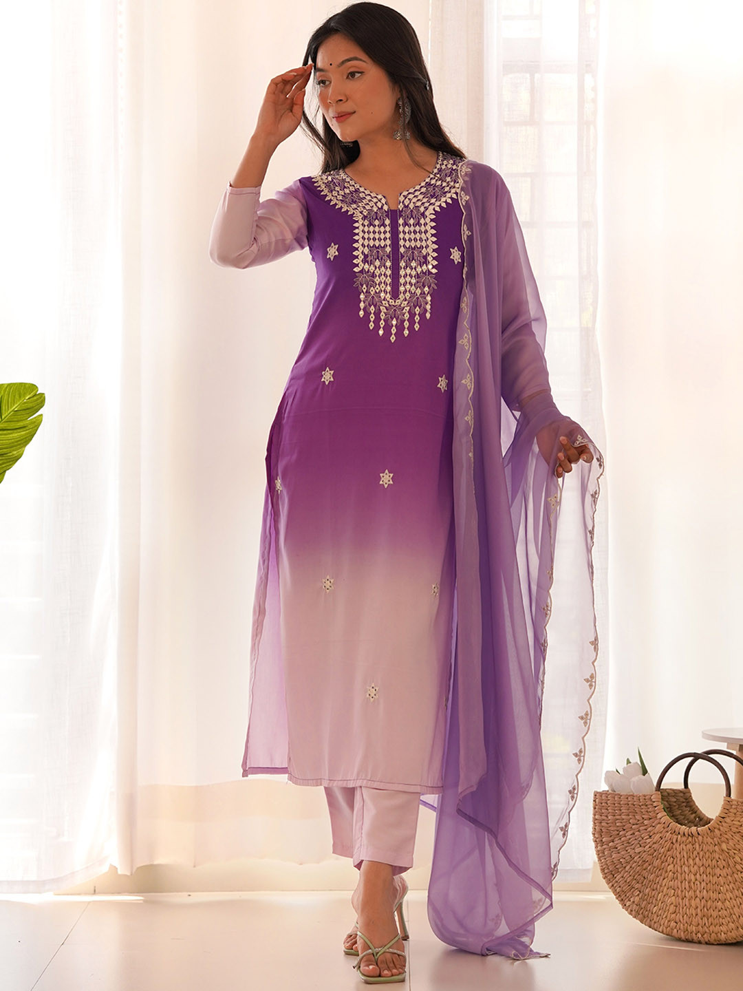 

J.KANJI Women Ethnic Motifs Embroidered Regular Thread Work Kurta with Trousers & With Dupatta, Purple