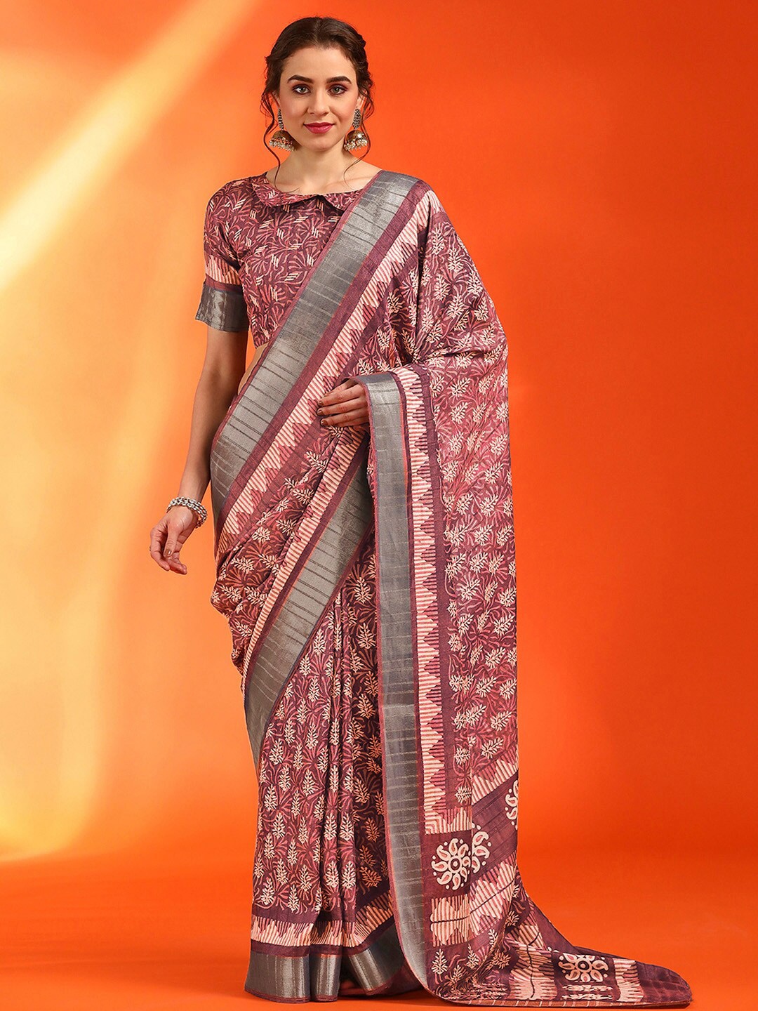 

Saree mall Ethnic Motifs Zari Sungudi Sarees, Brown