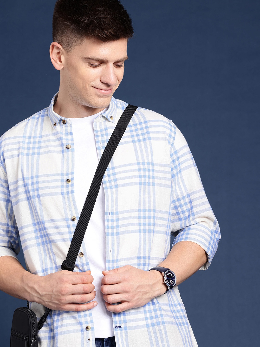 

Mast & Harbour Men Standard Tartan Checked Cotton Casual Shirt, Blue